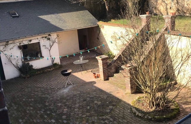 Large family house with heated swimming pool