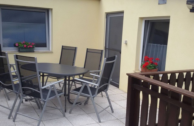 Large family-friendly apartment with terrace, directly on the Unstrut cycle path