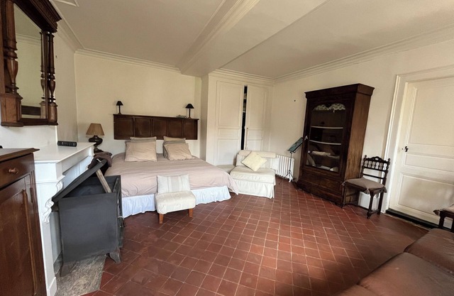 Large, friendly Normandy cottage. Ideal for relaxation and sport