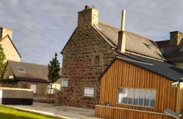 Large house with sauna and garden