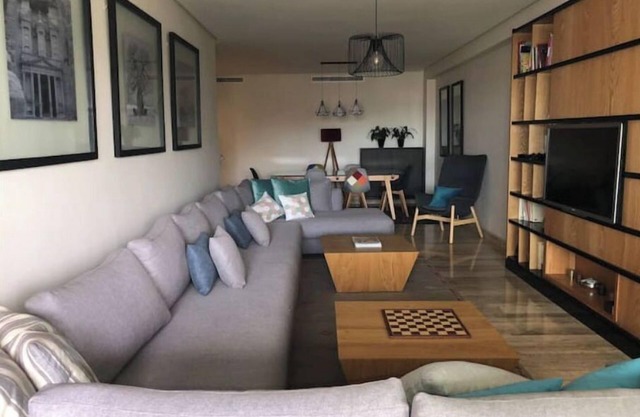 Large luxury apartment with sea view