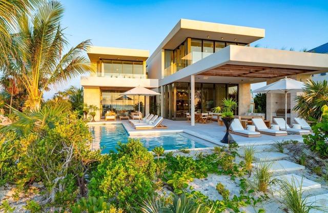 Large luxury holiday rental in Turks and Caicos Islands