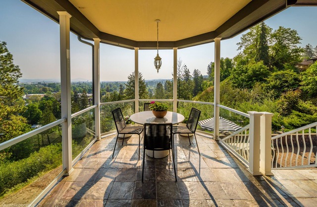 Large luxury home! Views! Hot tub! Game room! EV charger! Pool table! Grill!