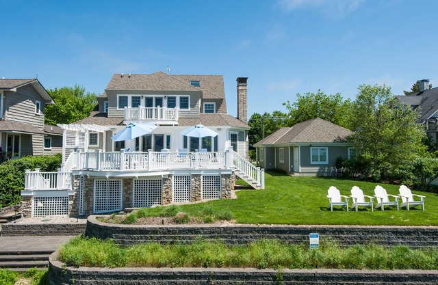 Large Private Beach on Coveted Golden Mile!