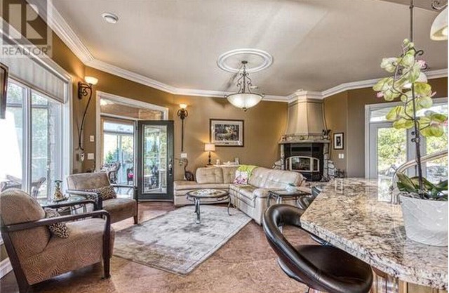 Large & Private Luxury Executive Waterfront Lakeview Estate