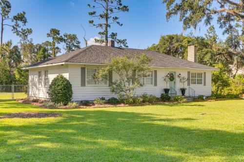 Large Private Yard Home Less Than 3 Mi to Dtwn Valdosta!