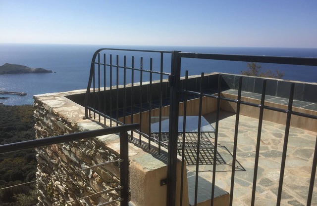 Large typical house by the sea at CAP CORSE in CENTURI (Cannelle)