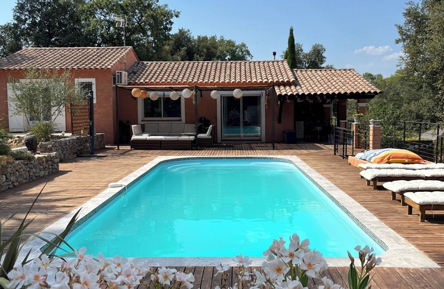 Large vacation villa for family gatherings with heated pool.