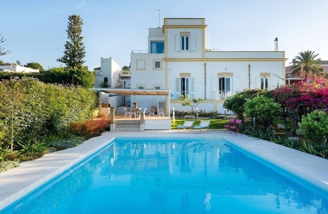 large villa rental with pool, sicily, trapani