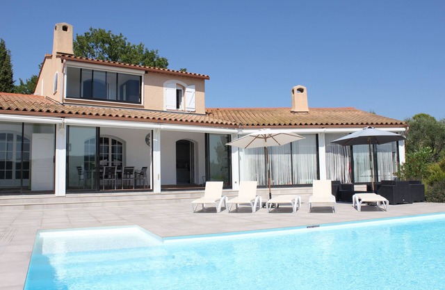 Large villa with private heated pool