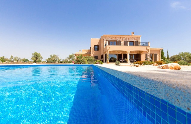 Large villa with pool, views of the nature reserve island of Cabrera and the sea