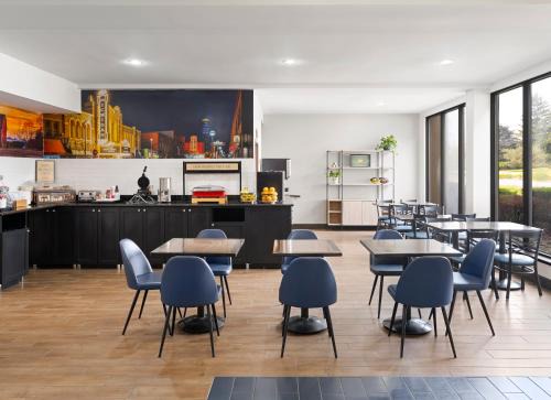 Larkspur Landing Ann Arbor