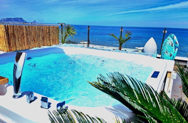 Last Minute - Sunset Villa