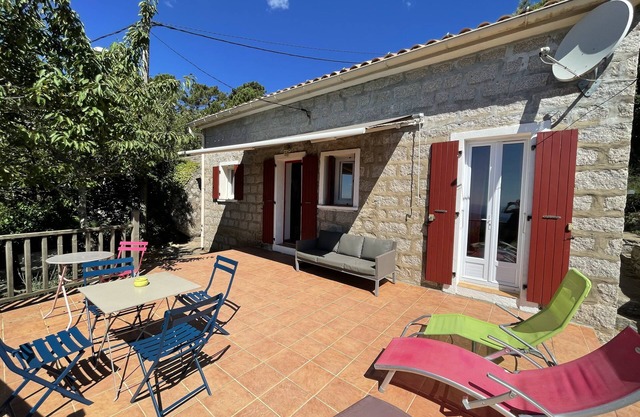 LATEST DISPOSALS JUIL 25*Charming mountain house overlooking Porto-Vecchio