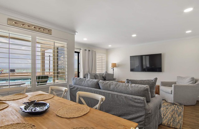 Latitude 16 - Spectacular oceanfront views!1BD/2BA. Sleeps 6