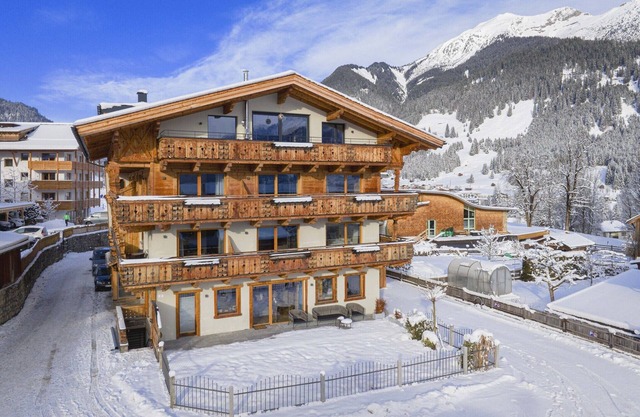 Lavish apartment with sauna in Tyrol