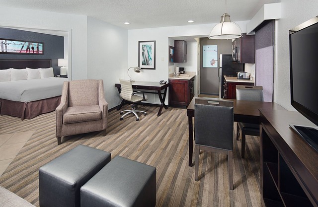 LAX Manhattan Beach Hotel