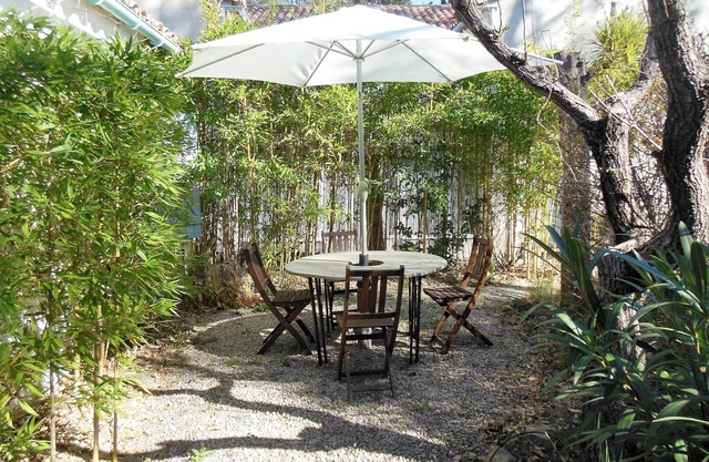 Le Bastidon, little house