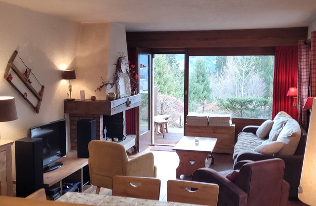 LE BETTEX - 1400m - 2 rooms - 50m2 + large terrace facing Mont Blanc