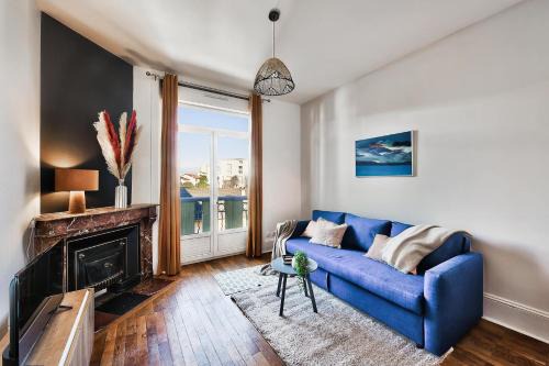 Le Classic Chic - 20min de Lyon, Balcon Ensoleillé