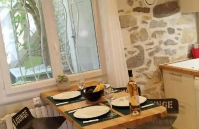 LE COZY Pretty F2 near train station, Arena with private terrace