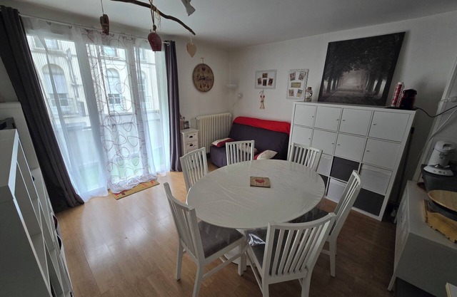 Le Granny's; cosy, quiet 2-bedroom apartment near town center and cable car