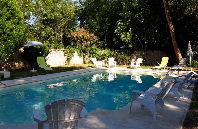 Le Logis Des Bessons