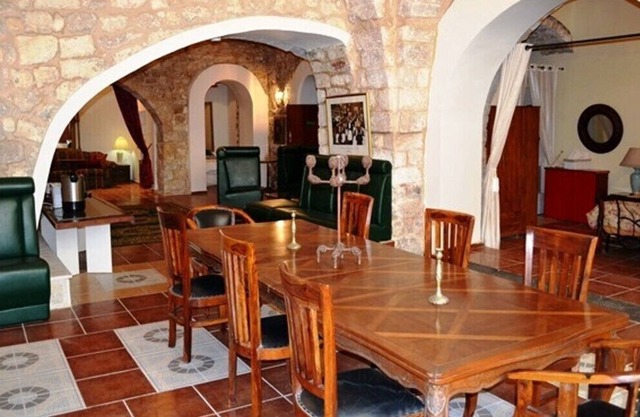 Le Manoir - An exceptional and palatial holiday home