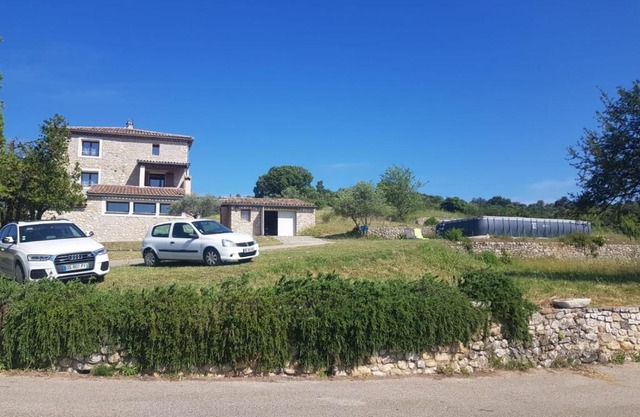 Le Mas de la Villarde