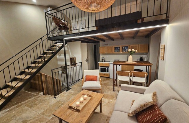 Le Mas-Loft-Private Bathroom-Apartment-Garden view