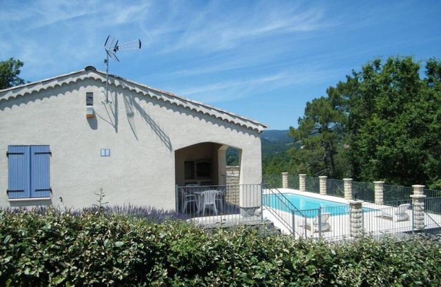 Le Murier A : Mooie Vakantiewoning met Zwembad in de Ardèche