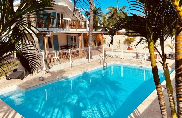 LE NID TROPICAL, Piscine chauffée