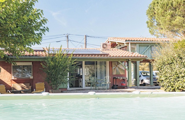 Le Pied à Terre – Cosy Holiday Home with Pool and Pyrenees View in Estibeaux