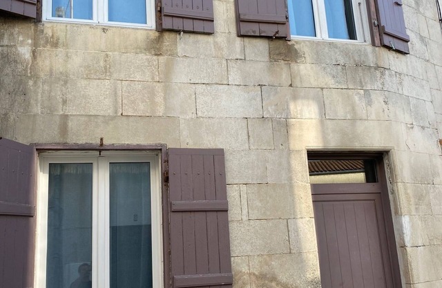 LE PIGEONIER DU DAUPHIN town house near La Rochelle