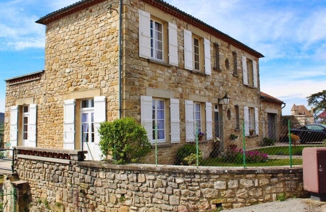 Le Presbytère - B&B With Stunning Views Bedroom 1