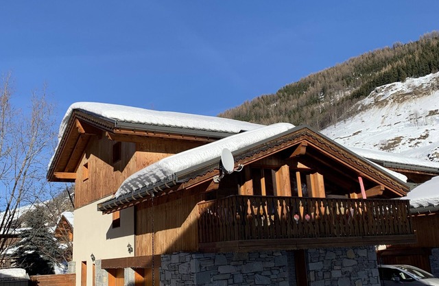 Le Refuge du Cabri -15 people- sauna - jacuzzi Les Ménuires -Skis aux Pieds