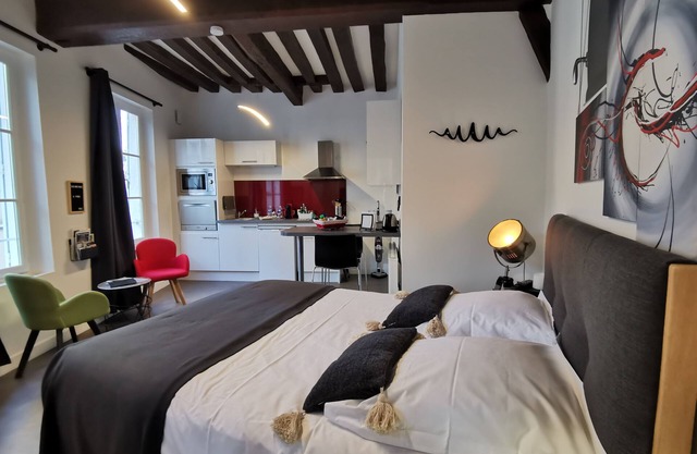 Le Saint-Aignan near Chartres cathedral Classified 3 * parking lot just a few minutes away