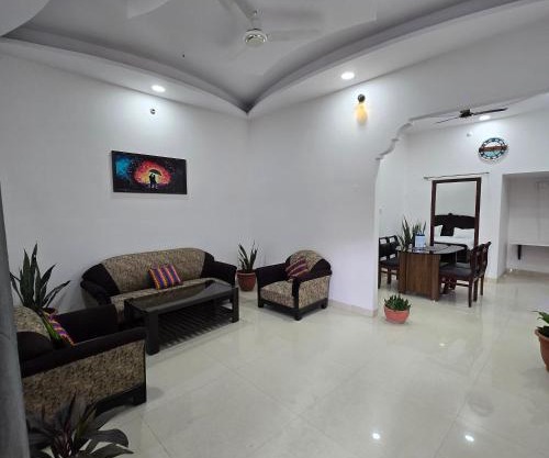 Leela home stay -Jabalpur - Luxury 2BHK apartment-N1
