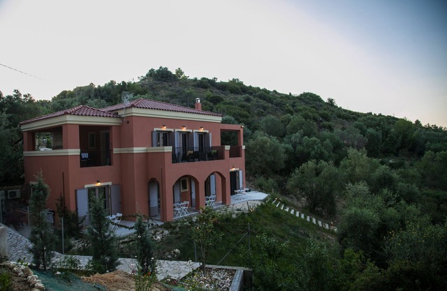 LEPEDA PEARL LIXOURI CEPHALONIA