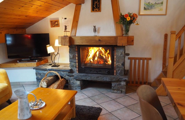 "Les Barmés" 8Pers Fireplace Terrace Private garage & parking CENTRE STATION