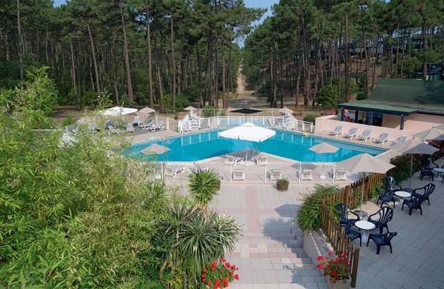 Les Cavales by Interhome