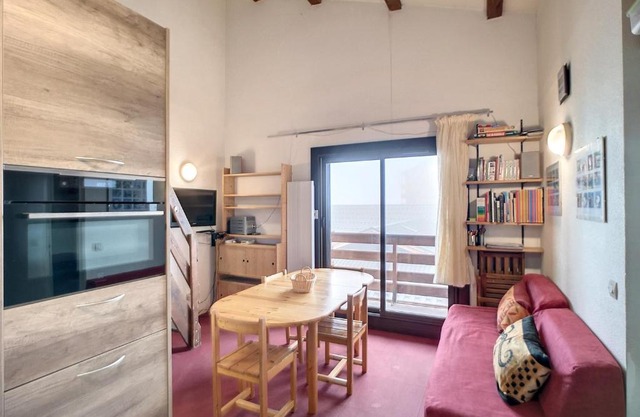 Les Menuires - 2 pièces + mezzanine 6 pers, ski aux pieds, balcon, Wifi, ascenseur, parking gratuit - FR-1-178-93