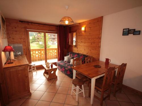 Les Saisies: Bel appart 2P-Cabine, 6 pers, Wifi, balcon, parking - FR-1-293-111