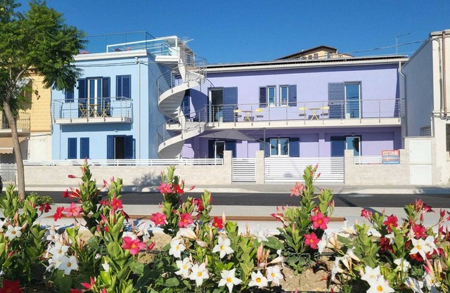 Levante Seafront - Ground Floor H&F