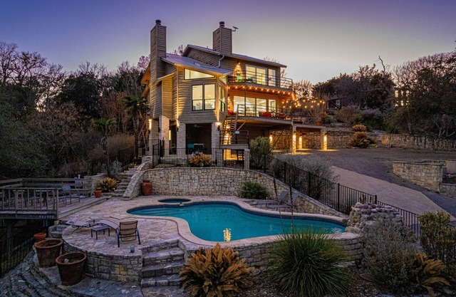 Level-up Poolside | Private Pool with a View!
