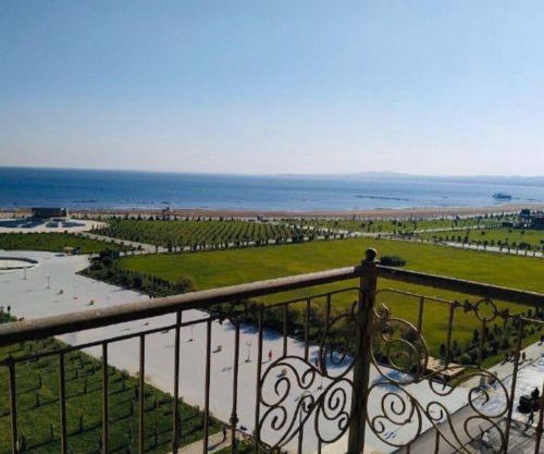 Levent Beach3