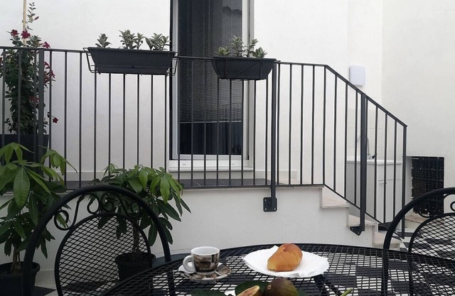 LianHome b&b independent apartment in historic center