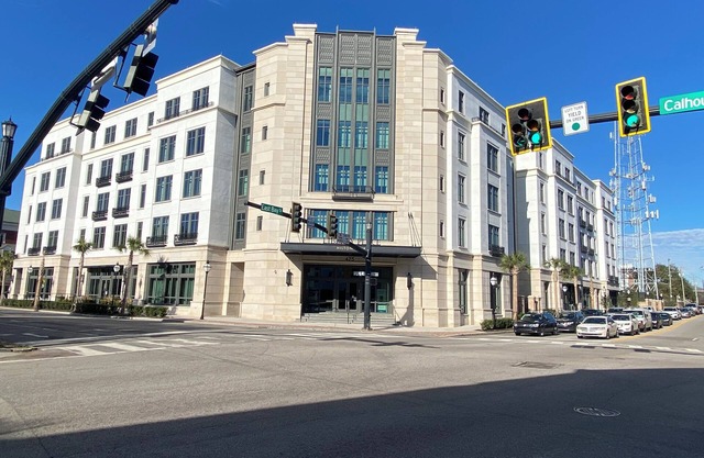Liberty Place, Hilton Grand Vacation Club in Downtown Charleston, 1 Bdr, 1 Bath