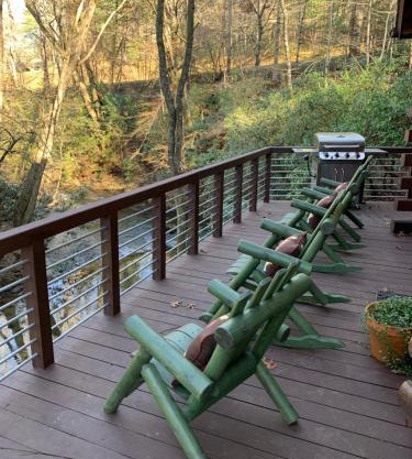 Lickskillet Lodge on Fightingtown Creek; HOT TUB