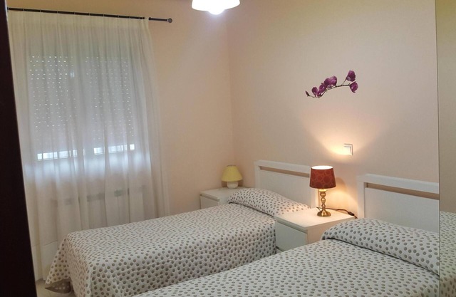 Liencres, nearby beaches. Free WIFI. Low level